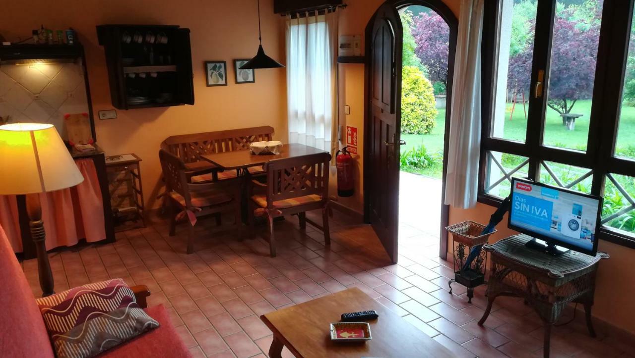 Apartamentos El Cueto Ovinana  Bagian luar foto