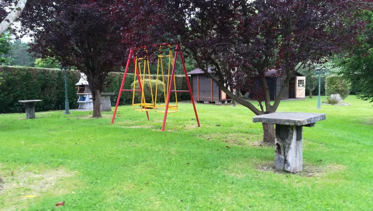 Apartamentos El Cueto Ovinana  Bagian luar foto